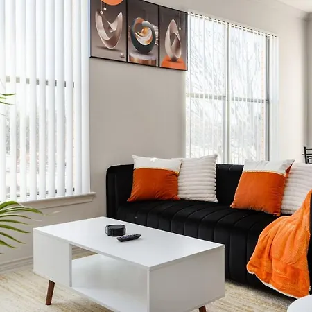 Stylish 2Br Farmers Branch